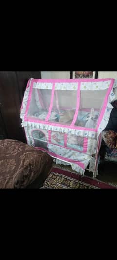baby cot