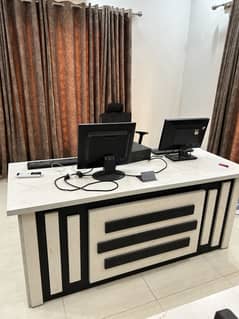 Office table