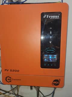 Fronus pv5200 4KW Hybrid solar inverter