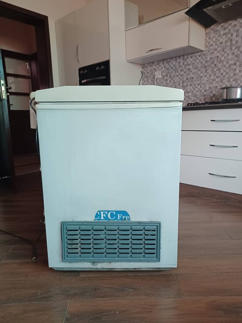 Waves deep freezer, in good running condition.  Rating 8. 2