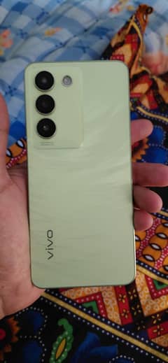 vivo. Y 100