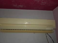 ac very good condition and cooling like new