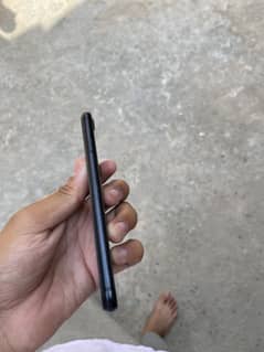 iPhone Se 2020 Sim working 10/10 Exchange possible