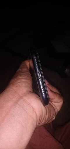 Iphone XR LLA model