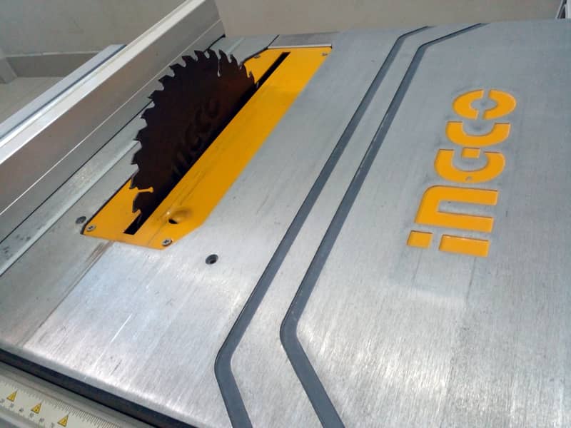 INGCO Table Saw 8