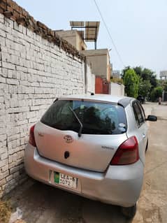 Toyota vitz full option push start car