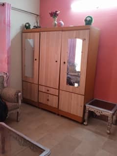 3 door wardrobe