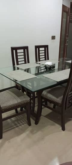Dining table with 6 chairs