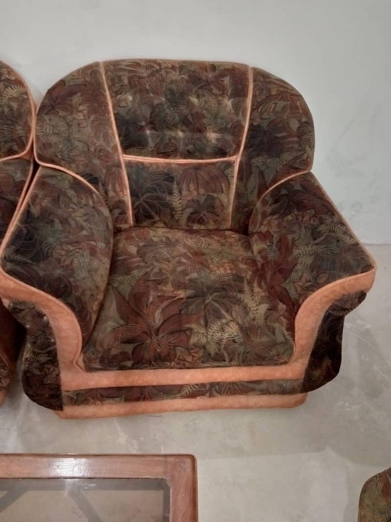 5 seater sofa set with tarpai set (3 tables) 0