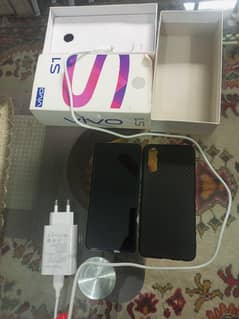 Vivo S1 8 256 front finger display with charger and box pta approved