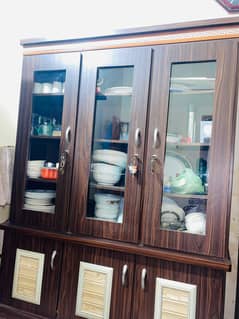 Showcase / devider 3 doors and dressing table