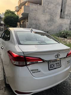 Toyota yaris ativ x 2020/21