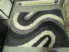 Center piece rug for sale Black and gray color