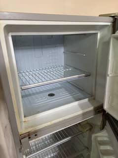 Dawlance fridge used but condition well