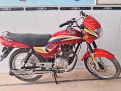 Honda deluxe 125 CC (2016)
