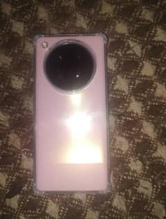 infinix zero 40 box and original charger 6 month warranty