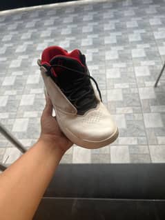 Jordan aura 4 (good condition) size 39 with box