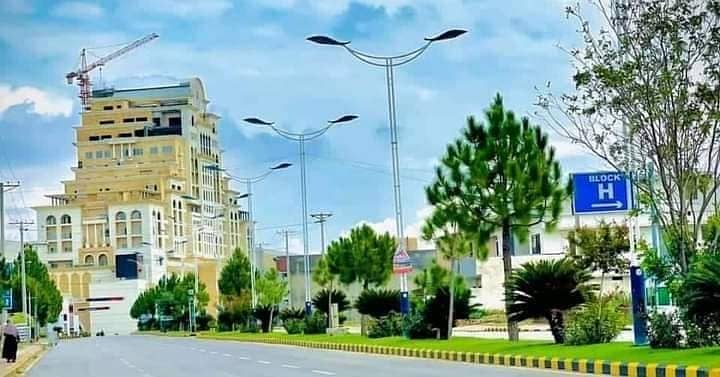01 Kanal Plot on Main Boulevard D Block in new City Phase II wah cantt 3