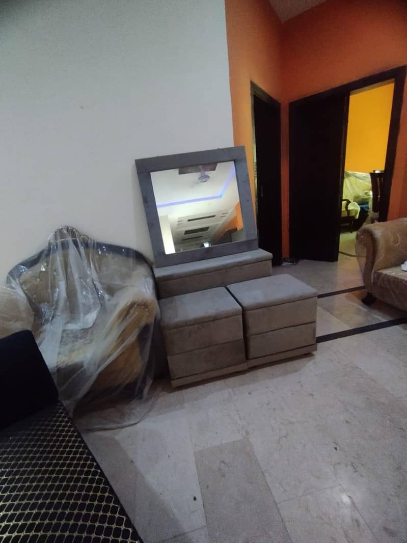 king size bed with side tables and dressing 1