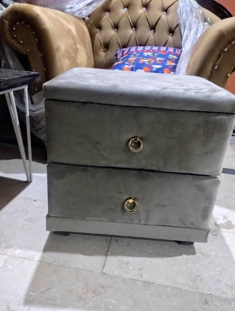king size bed with side tables and dressing 2
