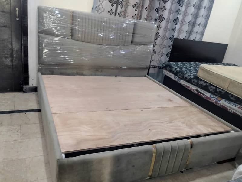 king size bed with side tables and dressing 3