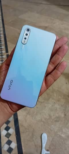 vivo s1 4/18 (( 10by 9 condition