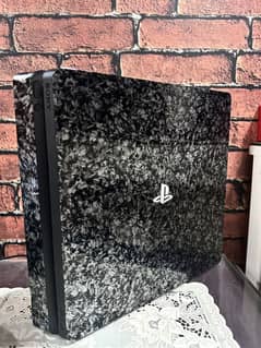 Ps4 slim all accessories complete with box