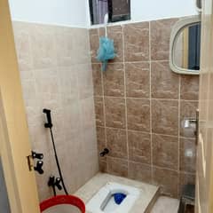 3BED DD FLAT AVALIABLE FOR SALE 4TH FLOOR IN REASONABLE PRICE