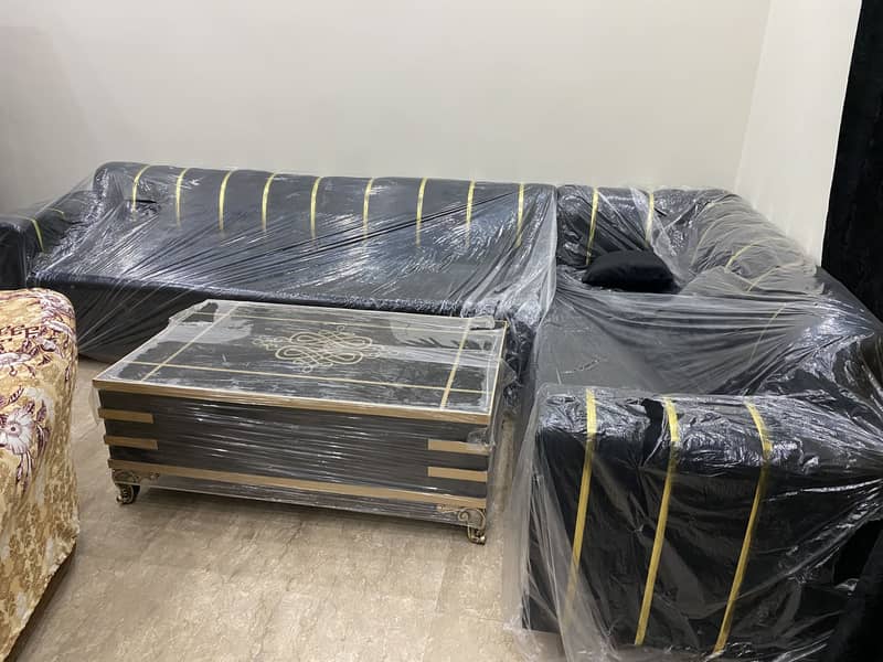 L shape sofa with center table 3