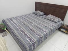 1 Queen Bed with 1 Dressing Table and Foam New Plai