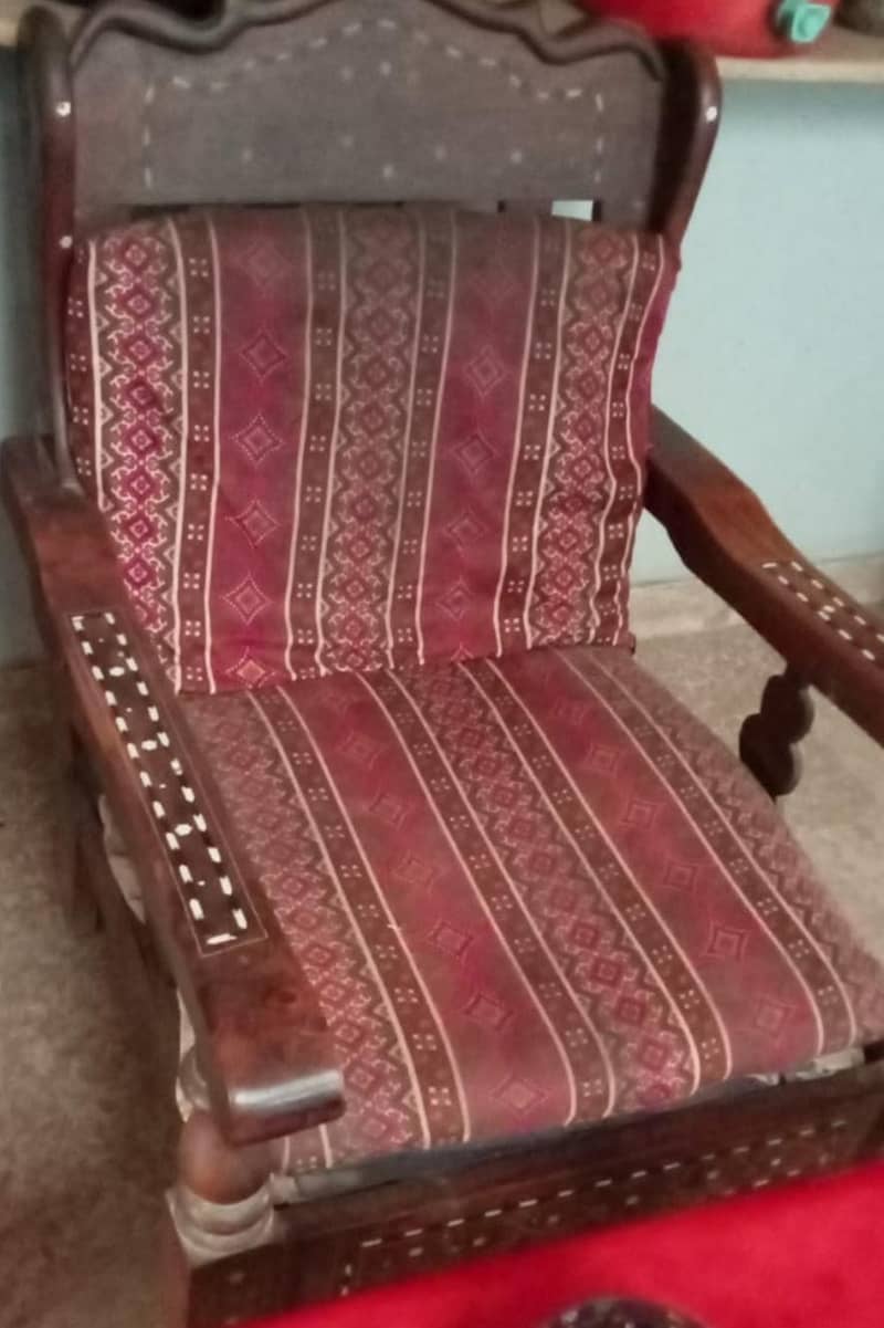 2 single sofas and single 3 seater sofa(Full set) 2