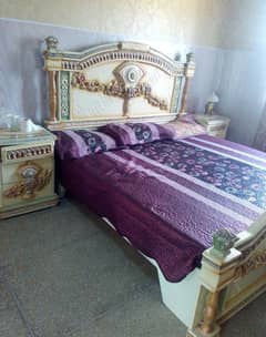king/queen double bed set with sidetables and dressing. .