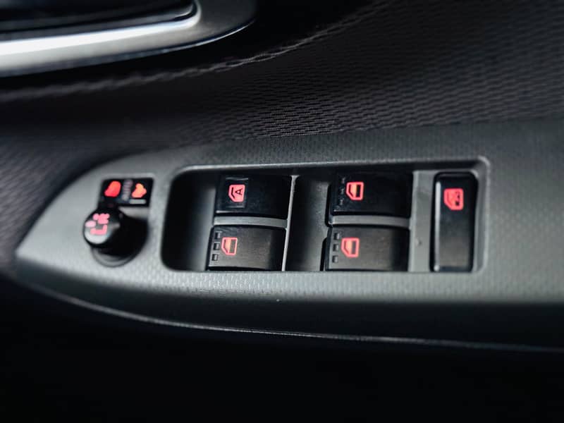 daihatsu move custom X 2015 model 17 import 1st owner on my name 15