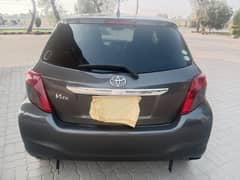 Toyota vitz F 1.0