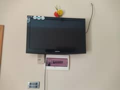 Original Samsung LCD For Sales In Very Good condition