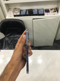 I phone 13 pro 256 gb / 100 halt total genuine