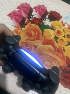 PS4 / DUAL SHOCK 4 Controller.