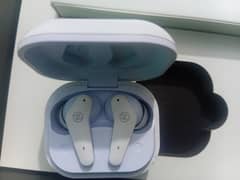 Brand New Wireless Earphones – Great Sound & Battery!