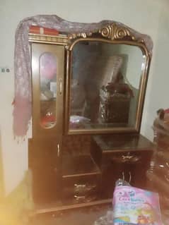 dressing table