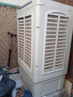 12v DC room cooler . 170w solar plate