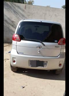 Toyota Porte 2006