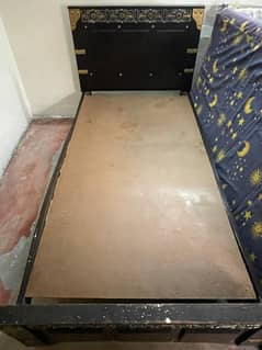 2 single beds