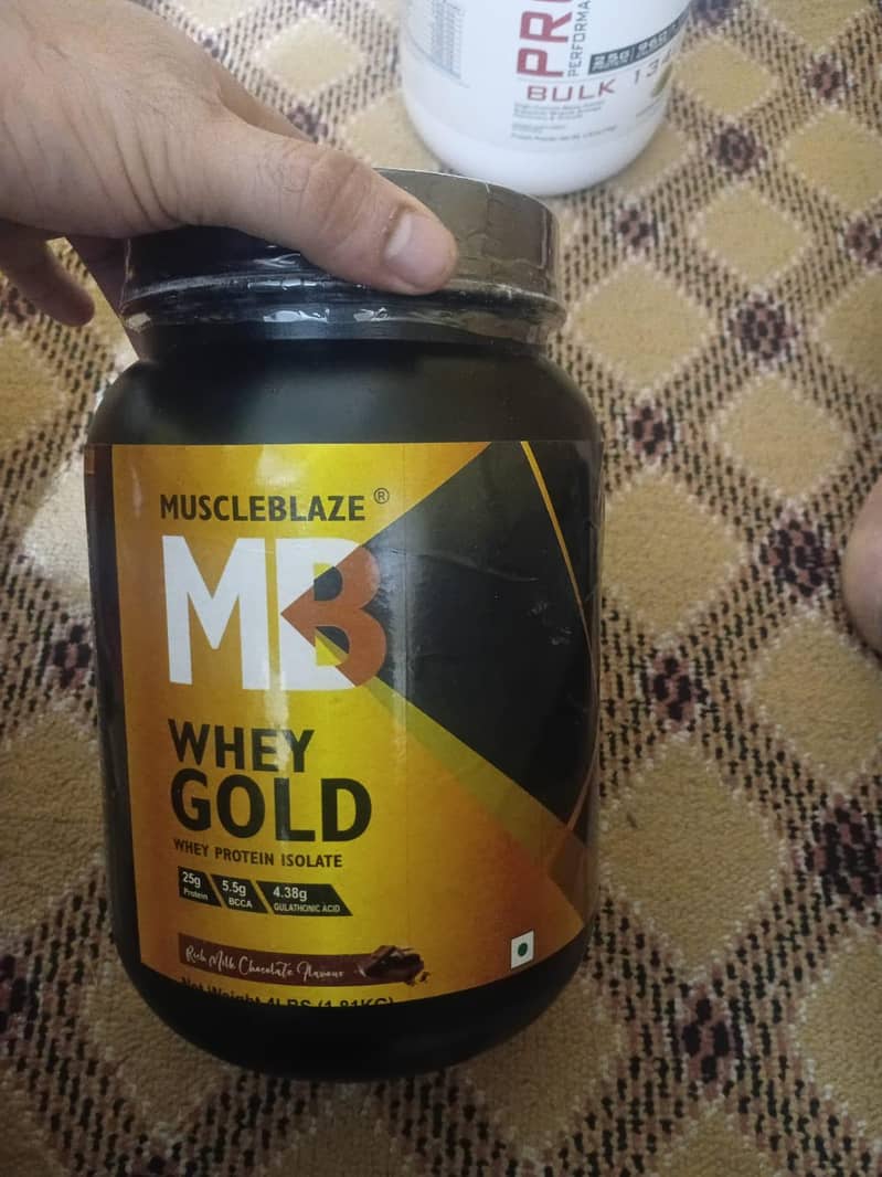 Mass Gainer available Whatsapp no 03330616362 7