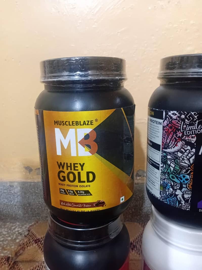 Mass Gainer available Whatsapp 03330616362 16