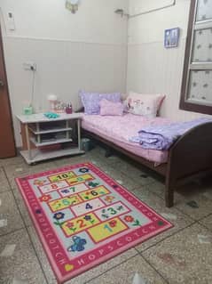 Single Bed made of Solid Wood