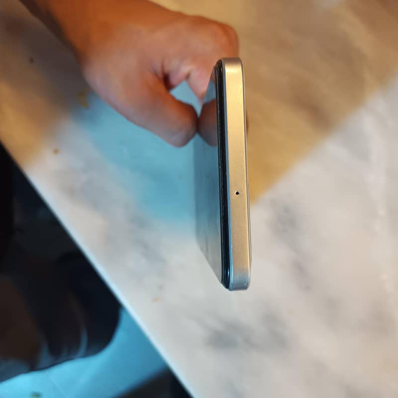mobile name Dcode Bold 3pro  3 month koi problem nahi charger with box 3