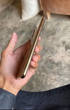 iPhone xs max pta approved 256 gb