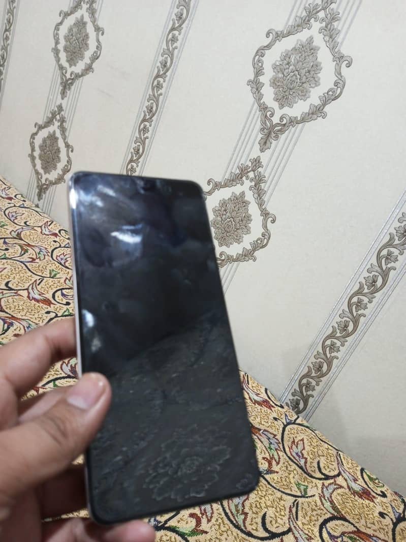 Vivo Y04 only 1 month use open box 3