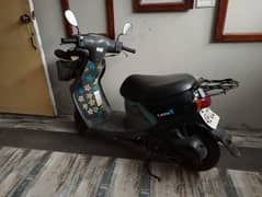 49 cc Suzuki Scooty