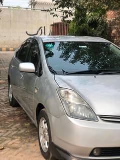 Prius car